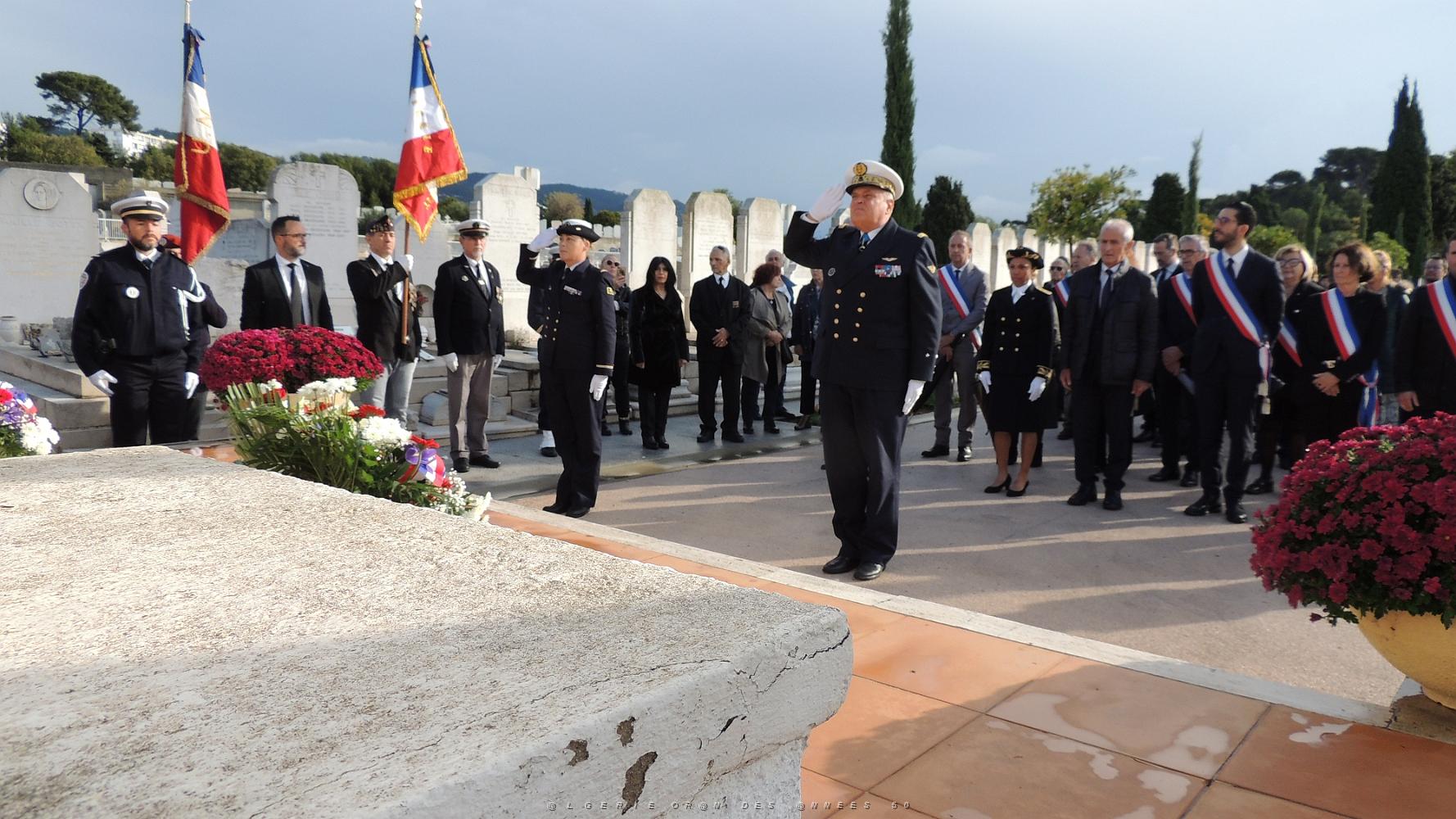 2022 11 01 TOULON HOMMAGE AUX MORTS POUR LA FRANCE CIVILS ET MILITAIRES (33).jpg